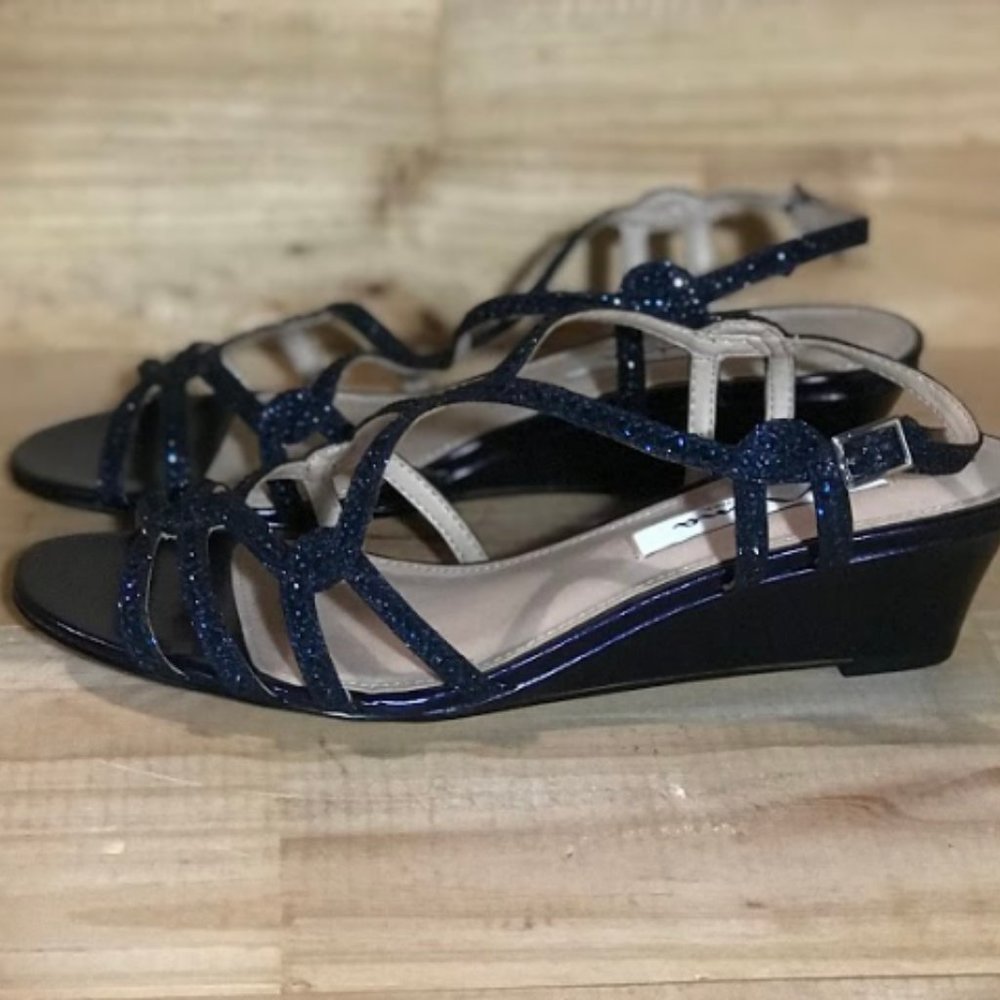 Nina FYNLEE WEDGE SANDAL SILVER BAB